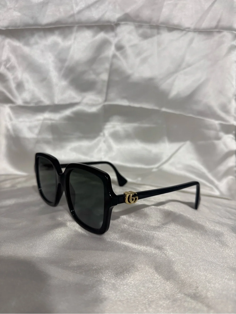 Gucci Black Oversized Square Sunglasses